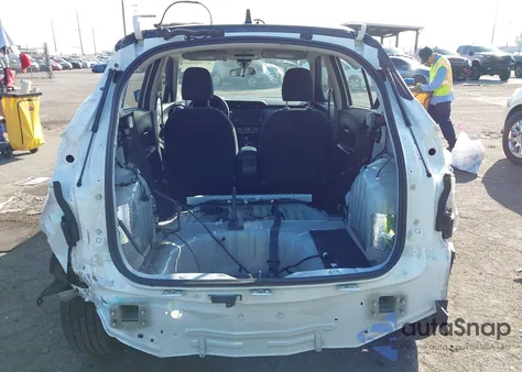 2024 Nissan Kicks Sv Xtronic Cvt из США, поврежденный, VIN 3N1CP5CV3RL528194